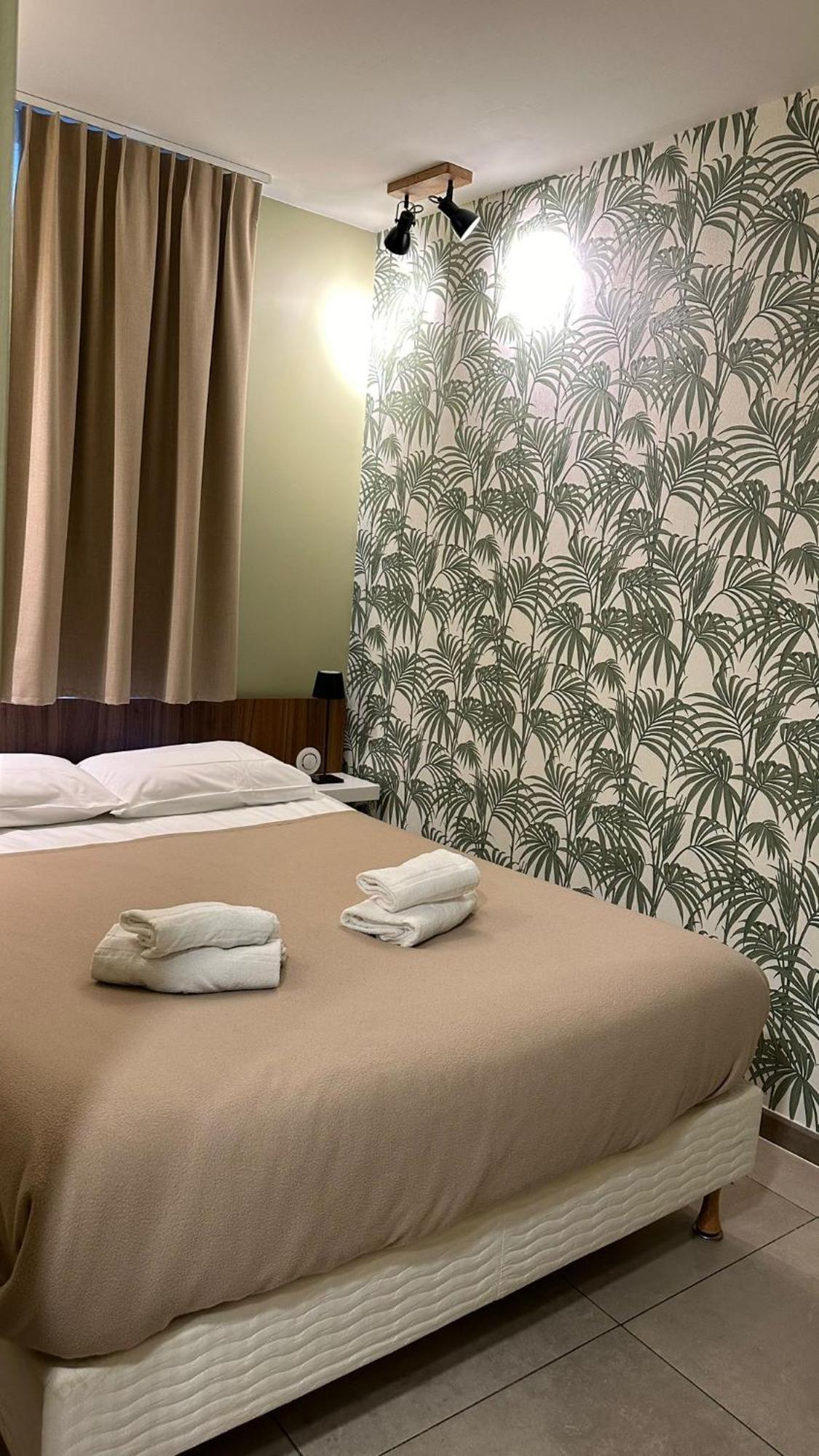 Multiresidence L'elysee Apartahotel París